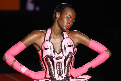 Fotos de desfiles de moda y pasarelas de España y del Mundo